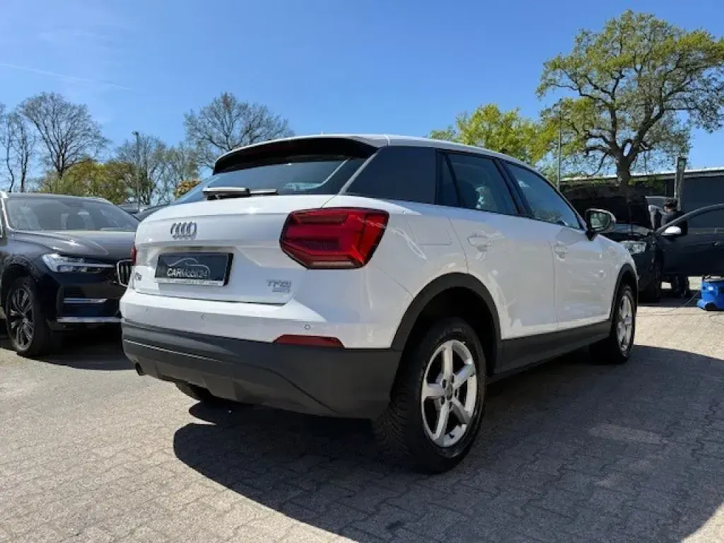 Gebraucht Audi Q2 116 PS (85 kW) 2018 Weiss SUV