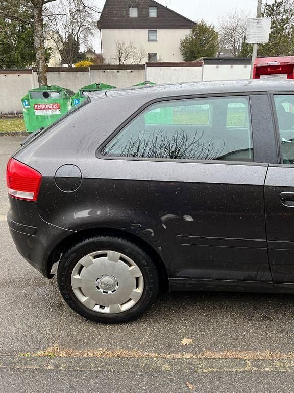 Gebraucht Audi A3 Ambiente 105 PS (77 kW) 2007 Braun Kleinwagen