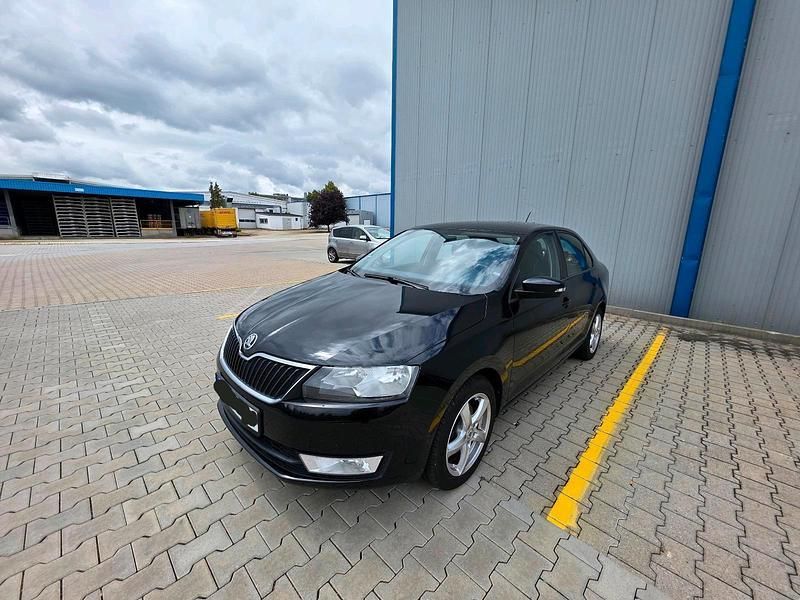 Schwarz Gebraucht 2015 Skoda Rapid Limousine | 7.500 € (Etwas zu teuer) - Bild 1/4