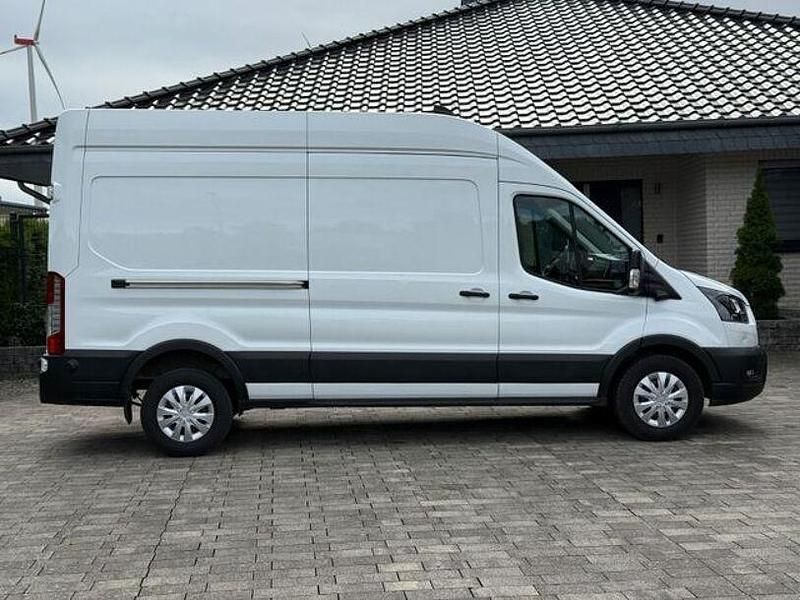 Gebraucht Ford Transit Trend 131 PS (96 kW) 2024 Andere Limousine
