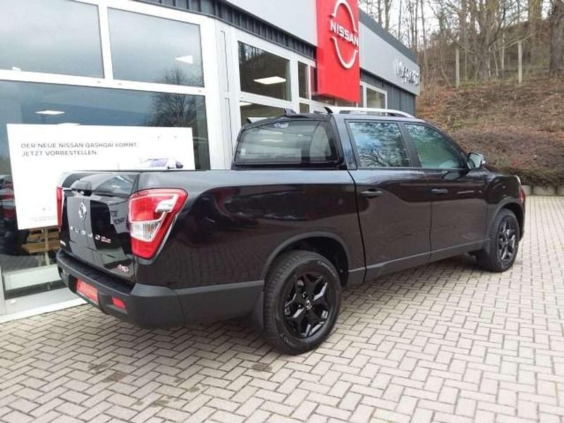 Gebraucht SsangYong Musso 203 PS (149 kW) 2024 Schwarz Pickup