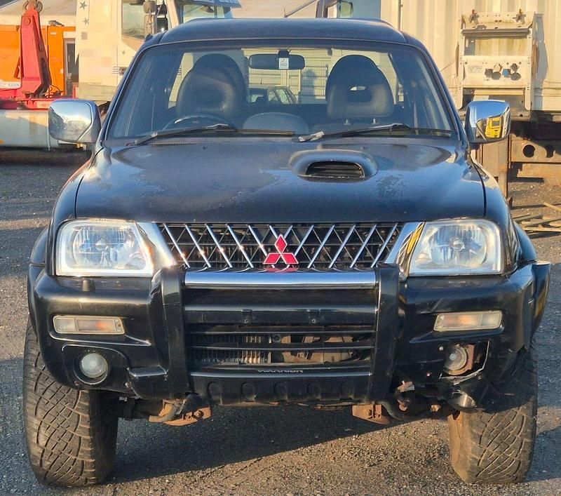 Gebraucht Mitsubishi L200 Warrior 116 PS (85 kW) 2004 Schwarz Pickup