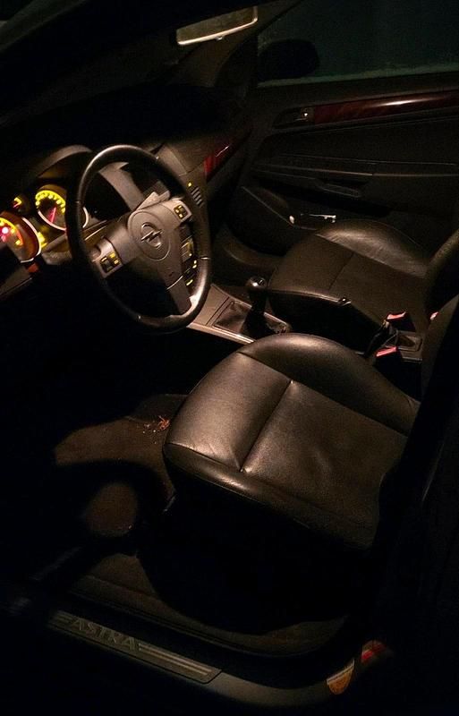 Gebraucht Opel Astra 75 PS (55 kW) 2005 Grau Limousine