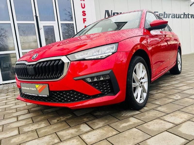 Rot Gebraucht 2024 Skoda Scala Selection Kleinwagen | 19.490 € (Guter Preis) - Bild 1/4