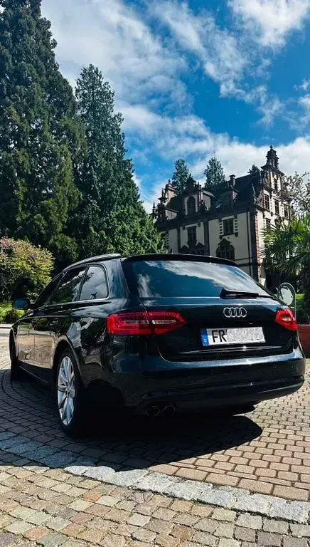 Gebraucht Audi A4 Design 143 PS (105 kW) 2013 Schwarz Kombi