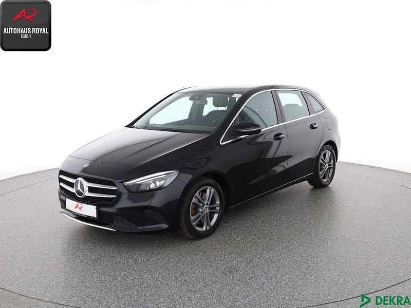Schwarz Gebraucht 2019 Mercedes B250 Progressive Van / Kleinbus | 24.840 € (Guter Preis) - Bild 1/4