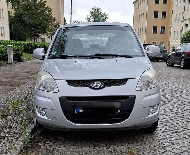 Grau Gebraucht 2009 Hyundai Matrix Van / Kleinbus | 1.500 € (Fairer Preis) - Bild 1/4