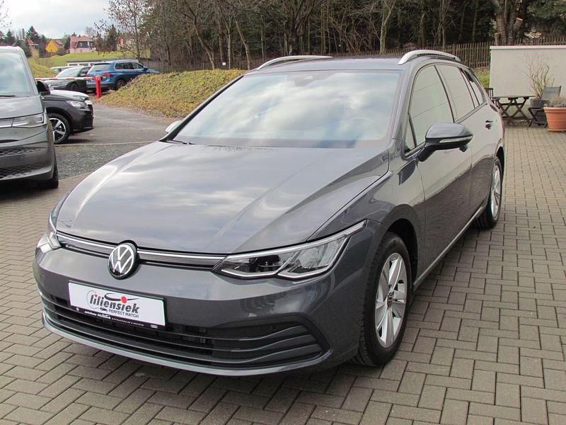 Gebraucht VW Golf VIII Life 150 PS (110 kW) 2023 Grau Kombi