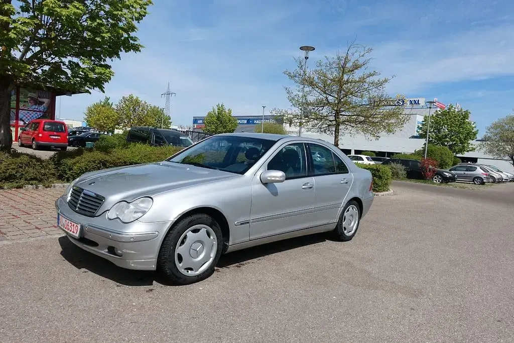 Gebraucht Mercedes C240 Elegance 170 PS (125 kW) 2001 Silber Limousine
