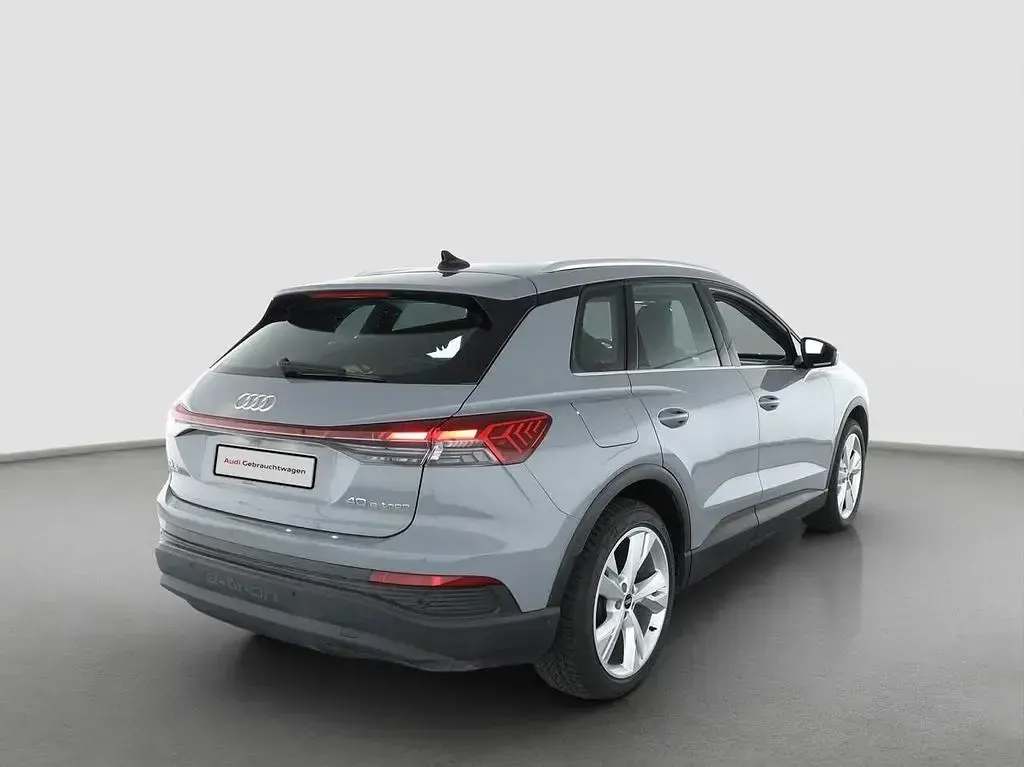 Gebraucht Audi Q4 e-tron Ambiente 150 kW (204 PS) 2025 Kieselgrau SUV
