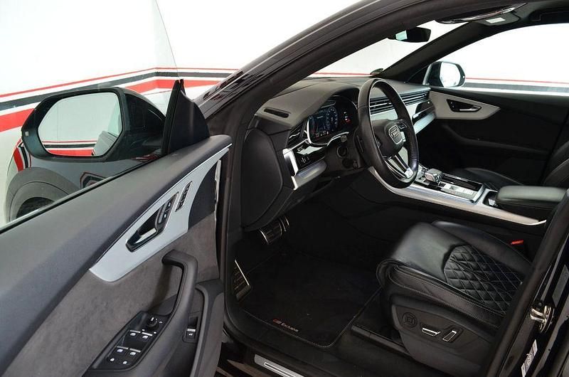 Gebraucht Audi Q8 S-line plus 286 PS (210 kW) 2019 Schwarz SUV