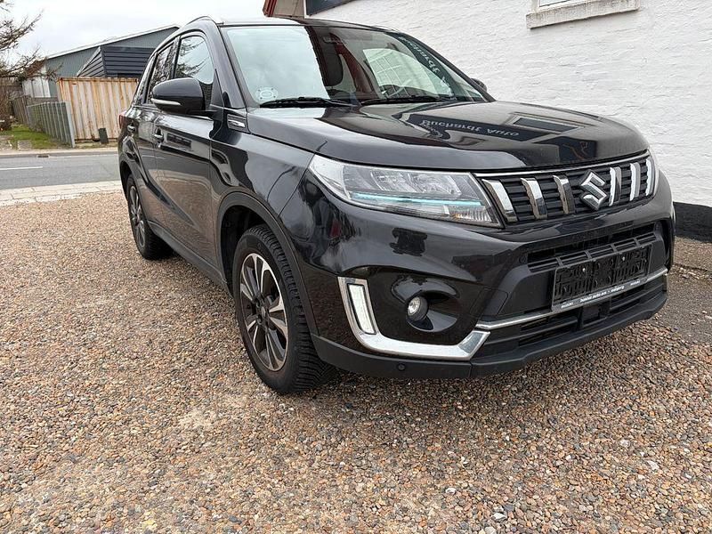 Gebraucht Suzuki Vitara Adventure 129 PS (94 kW) 2020 Schwarz SUV