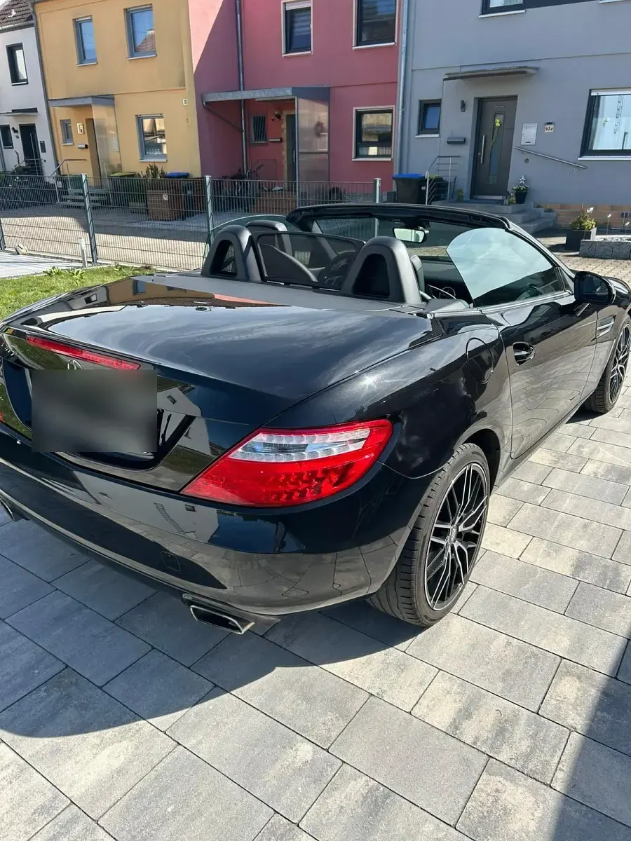 Gebraucht Mercedes SLK200 184 PS (135 kW) 2011 Schwarz Cabrio