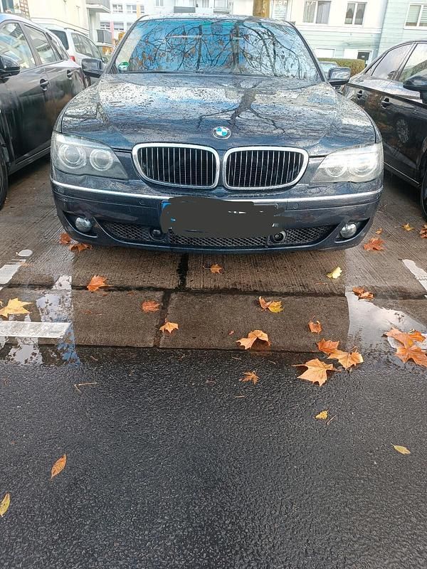 Blau Gebraucht 2006 BMW 740 Limousine | 3.999 € - Bild 1/4