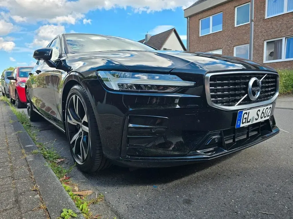 Gebraucht Volvo S60 R-Design 253 PS (186 kW) 2020 Schwarz Limousine