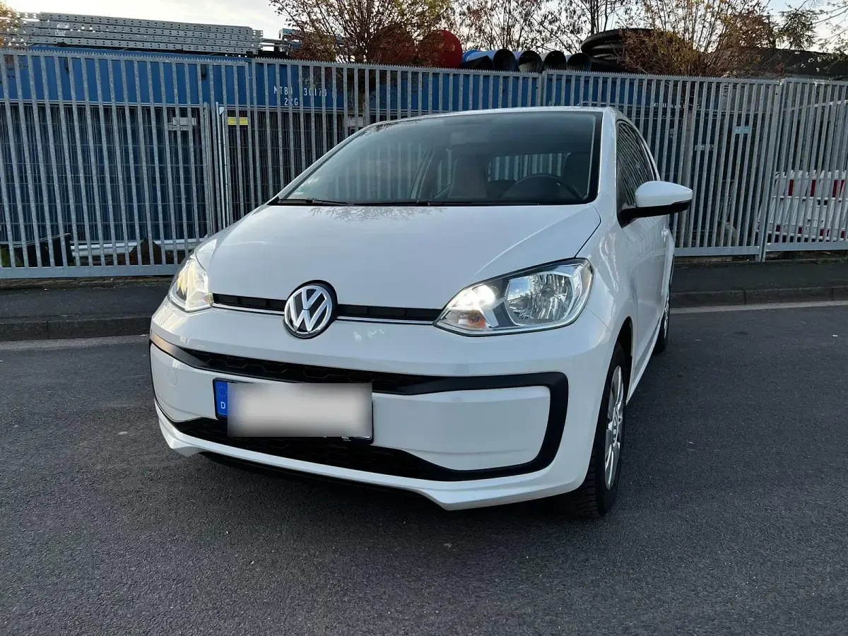 Second-hand VW up! 59 CP (43 kW) 2016 Alb Hatchback
