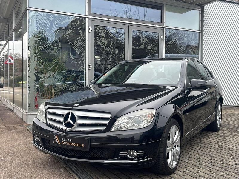 Gebraucht Mercedes C180 156 PS (114 kW) 2010 Schwarz Limousine
