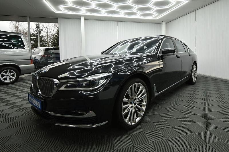 Gebraucht BMW 750 Luxury Line 449 PS (330 kW) 2016 Schwarz Limousine