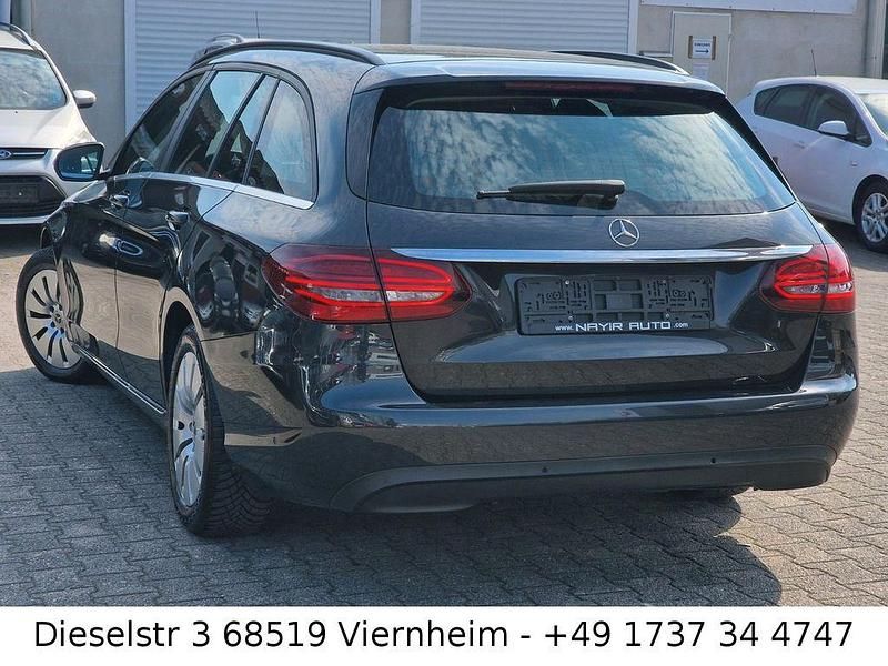 Gebraucht Mercedes C200 160 PS (117 kW) 2020 Grau Limousine