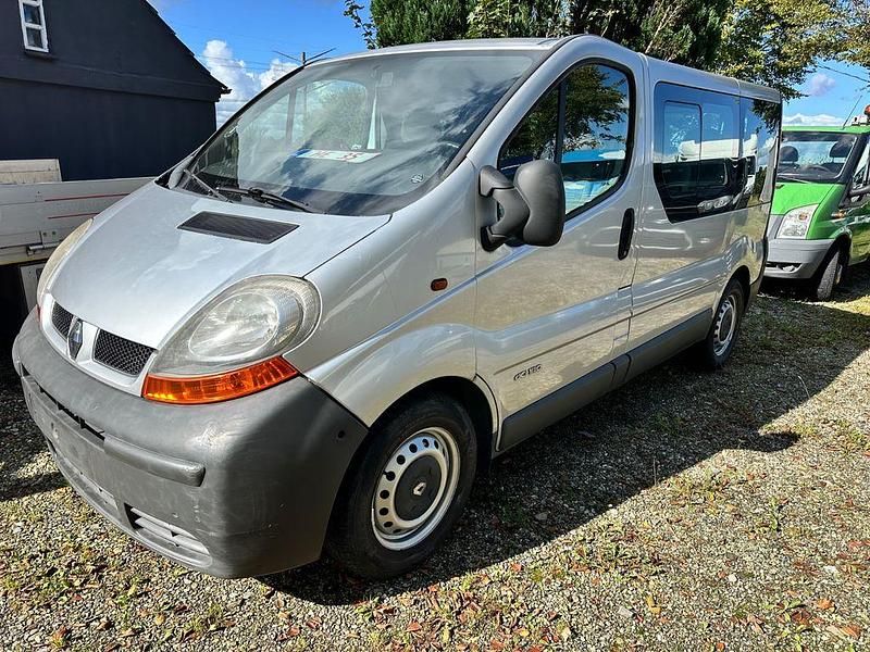 Grau Gebraucht 2006 Renault Trafic Van | 5.900 € (Superpreis) - Bild 1/4