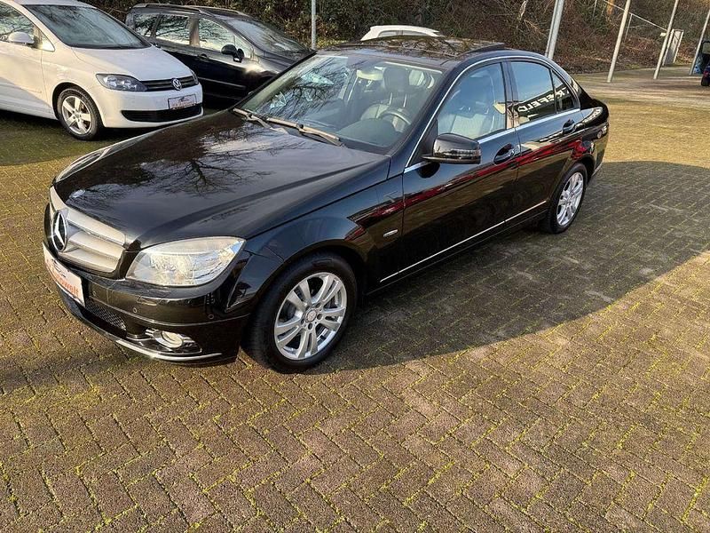 Gebraucht Mercedes C180 156 PS (114 kW) 2009 Obsidianschwarz  metalliclack Limousine