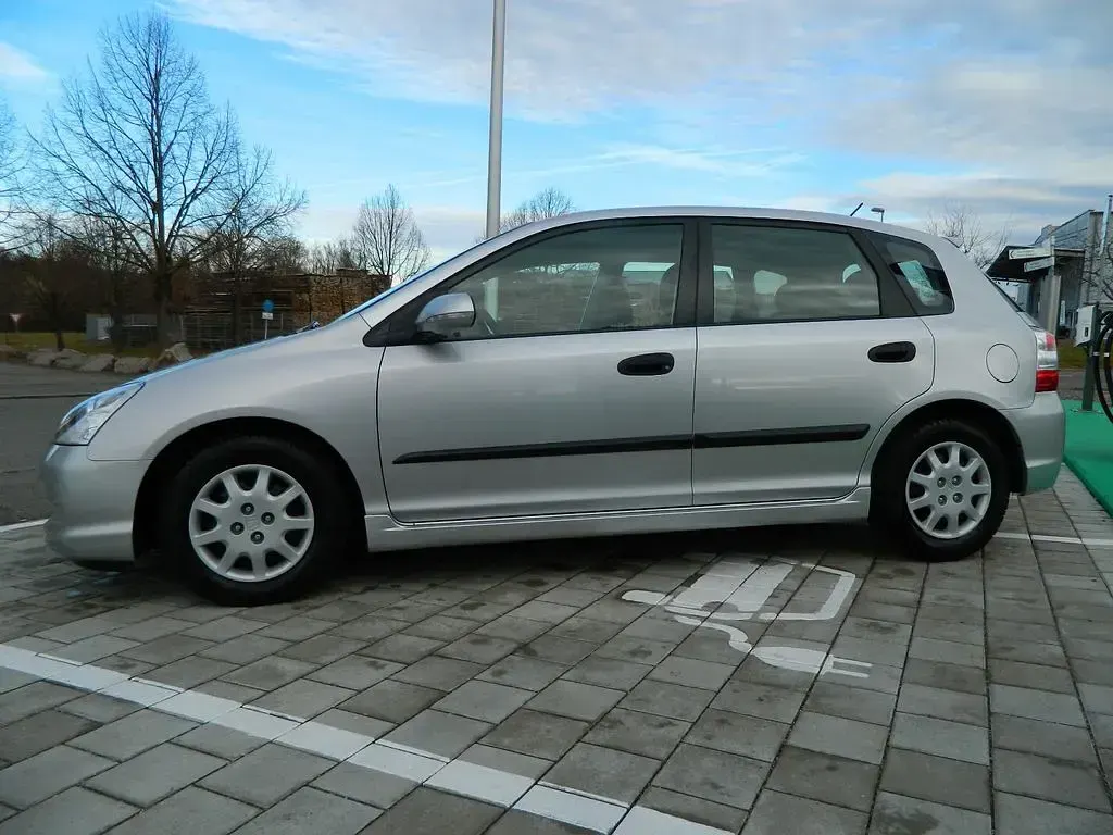 Gebraucht Honda Civic LS 90 PS (66 kW) 2005 Silber Limousine