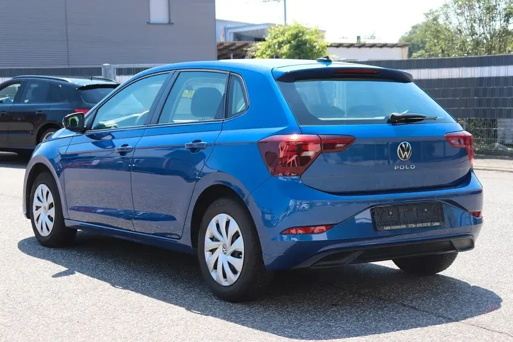 Gebraucht VW Polo Basis 80 PS (58 kW) 2022 Blau Kleinwagen
