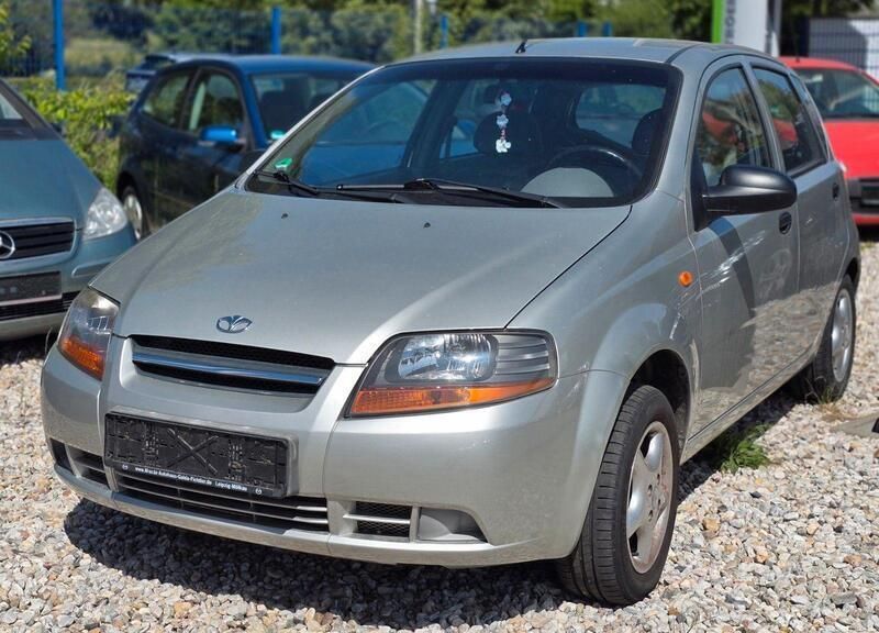 Silber Gebraucht 2004 Chevrolet Kalos Kleinwagen | 2.990 € (Teuer) - Bild 1/4