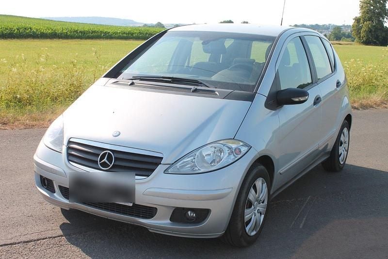 Silber Gebraucht 2004 Mercedes A150 Kleinwagen | 1.900 € (Fairer Preis) - Bild 1/4