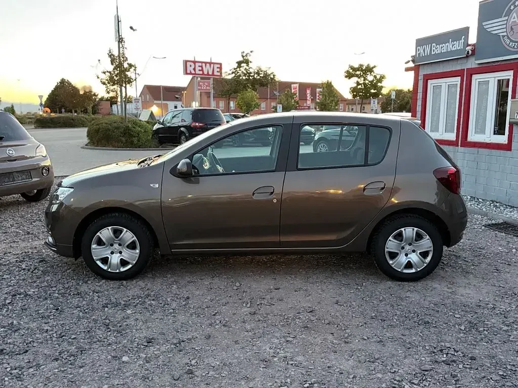 Gebraucht Dacia Sandero Comfort 73 PS (53 kW) 2019 Braun Limousine