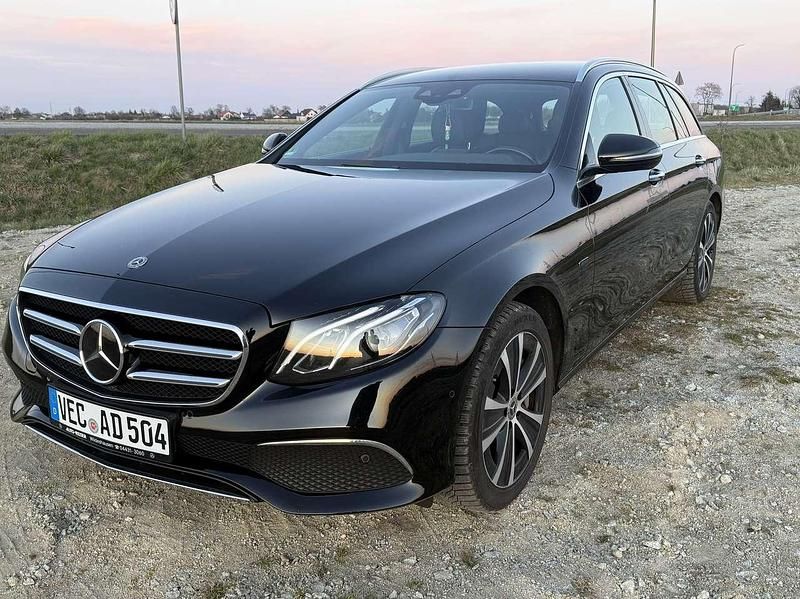 Second-hand Mercedes E300 306 CP (225 kW) 2020 Break