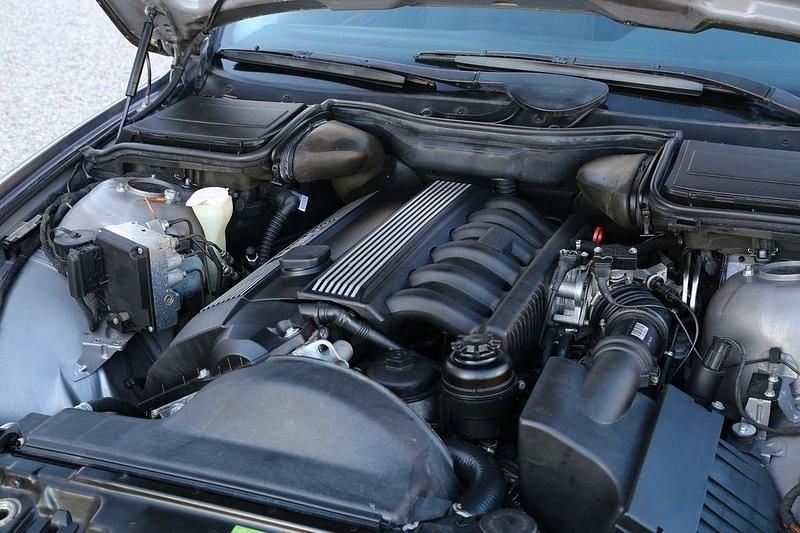 Gebraucht BMW 520 150 PS (110 kW) 1996 Grau Limousine