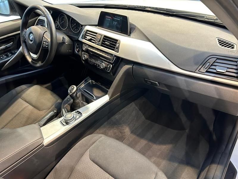 Gebraucht BMW 316 Advantage 116 PS (85 kW) 2018 Weiß Kombi