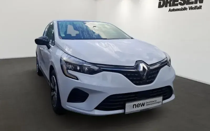 Gebraucht Renault Clio V Equilibre 67 PS (49 kW) 2023 Weiß Limousine