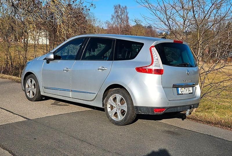 Gebraucht Renault Grand Scénic III Luxe 131 PS (96 kW) 2012 Grau Van / Kleinbus