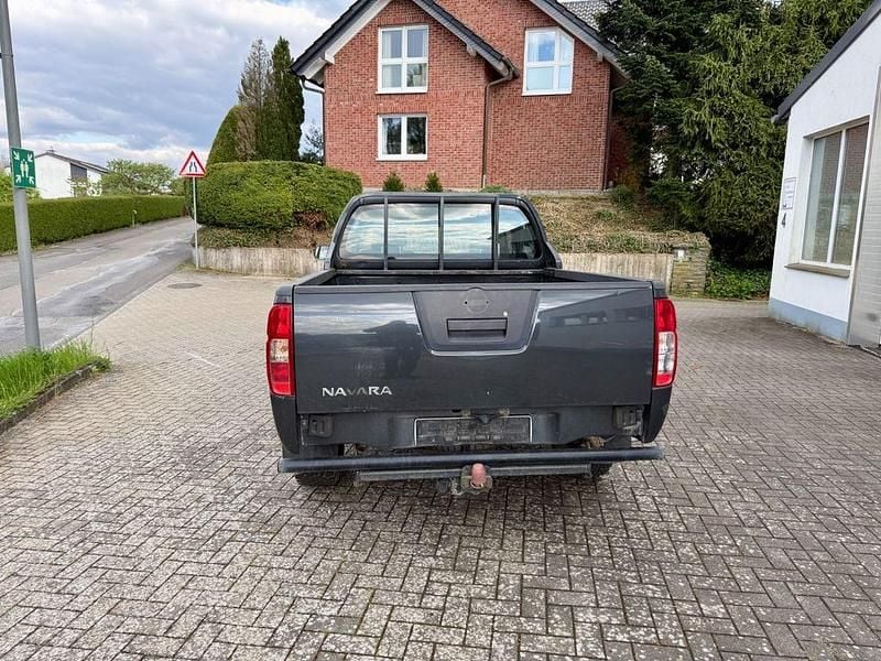 Gebraucht Nissan Navara XE 171 PS (125 kW) 2007 Graphitgrau mineraleffekt Pickup