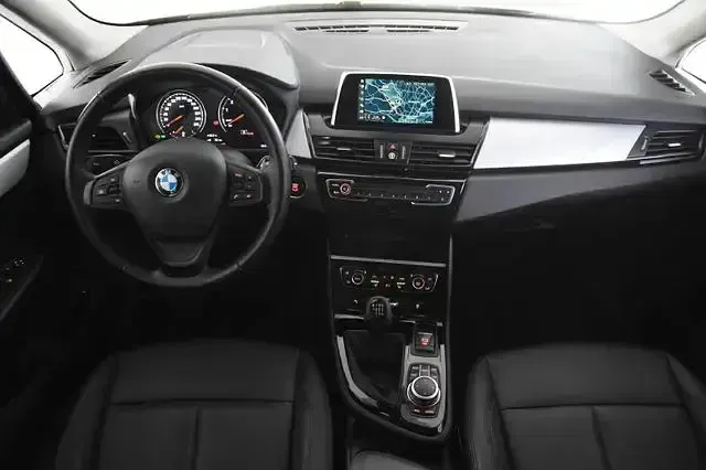 Gebraucht BMW 216 Active Tourer Sport Line 109 PS (80 kW) 2021 Schwarz Van / Kleinbus