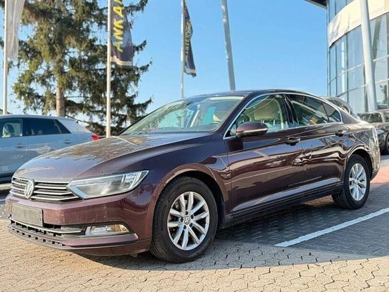 Gebraucht VW Passat Comfortline 85 PS (62 kW) 2015 Andere Limousine