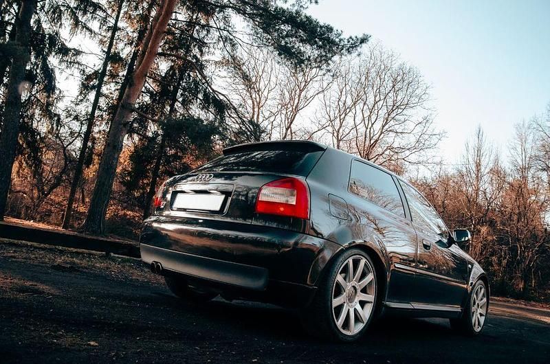 Gebraucht Audi S3 Sport 224 PS (164 kW) 2003 Schwarz Kleinwagen