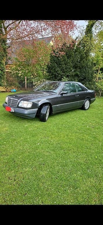 Schwarz Gebraucht 1995 Mercedes 220 Cabrio | 8.600 € - Bild 1/4