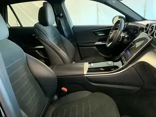 Gebraucht Mercedes GLC220 AMG line 197 PS (144 kW) 2023 Schwarz SUV