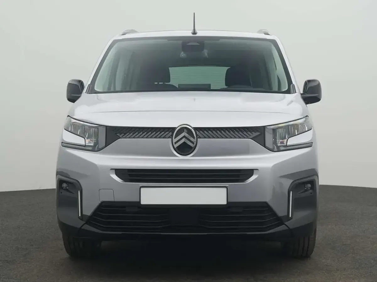 Neu Citroën Berlingo 131 PS (96 kW) 2026 Grau Van / Kleinbus