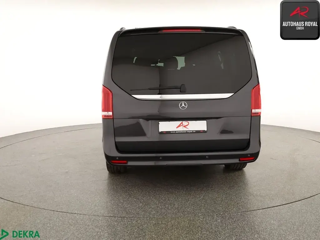 Second-hand Mercedes V300 AMG 237 CP (174 kW) 2021 Gri Monovolum