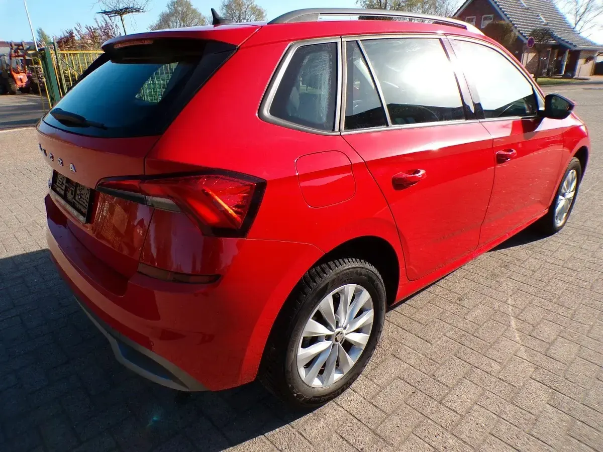 Gebraucht Skoda Kamiq Ambition 110 PS (80 kW) 2021 Rot SUV