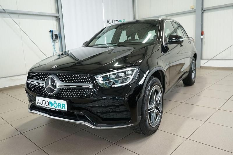 Schwarz Gebraucht 2021 Mercedes GLC300e Business SUV | 34.900 € (Fairer Preis) - Bild 1/4