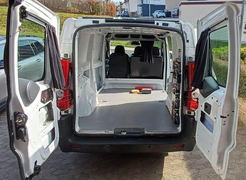 Gebraucht Citroën Dispatch 128 PS (94 kW) 2014 Weiß Van / Kleinbus