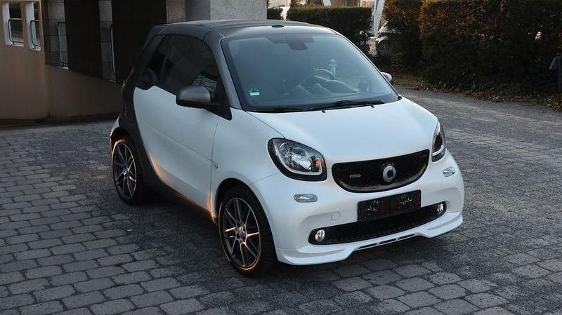 Gebraucht Smart ForTwo Cabrio Brabus 109 PS (80 kW) 2018 Titania grey Cabrio
