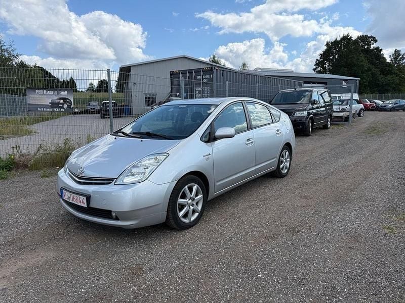 Gebraucht Toyota Prius Sol 77 PS (56 kW) 2009 Silber Kleinwagen