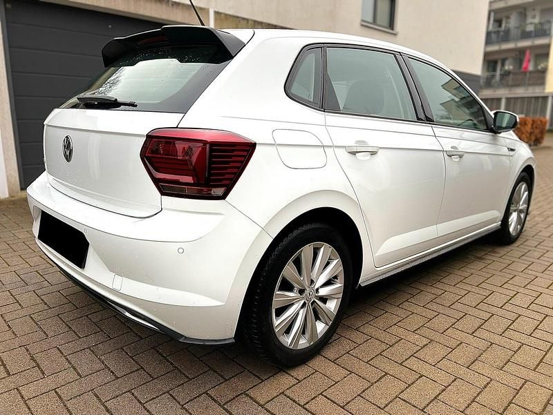 Gebraucht VW Polo R-line 95 PS (69 kW) 2019 Weiß Kleinwagen