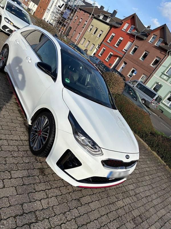 Gebraucht Kia Ceed GT GT 204 PS (150 kW) 2020 Weiß Limousine